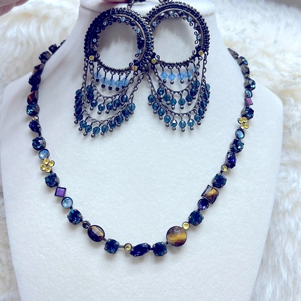 Sorrelli vintage Gold,purples and Blues Necklace&earring set “ Key Desire”